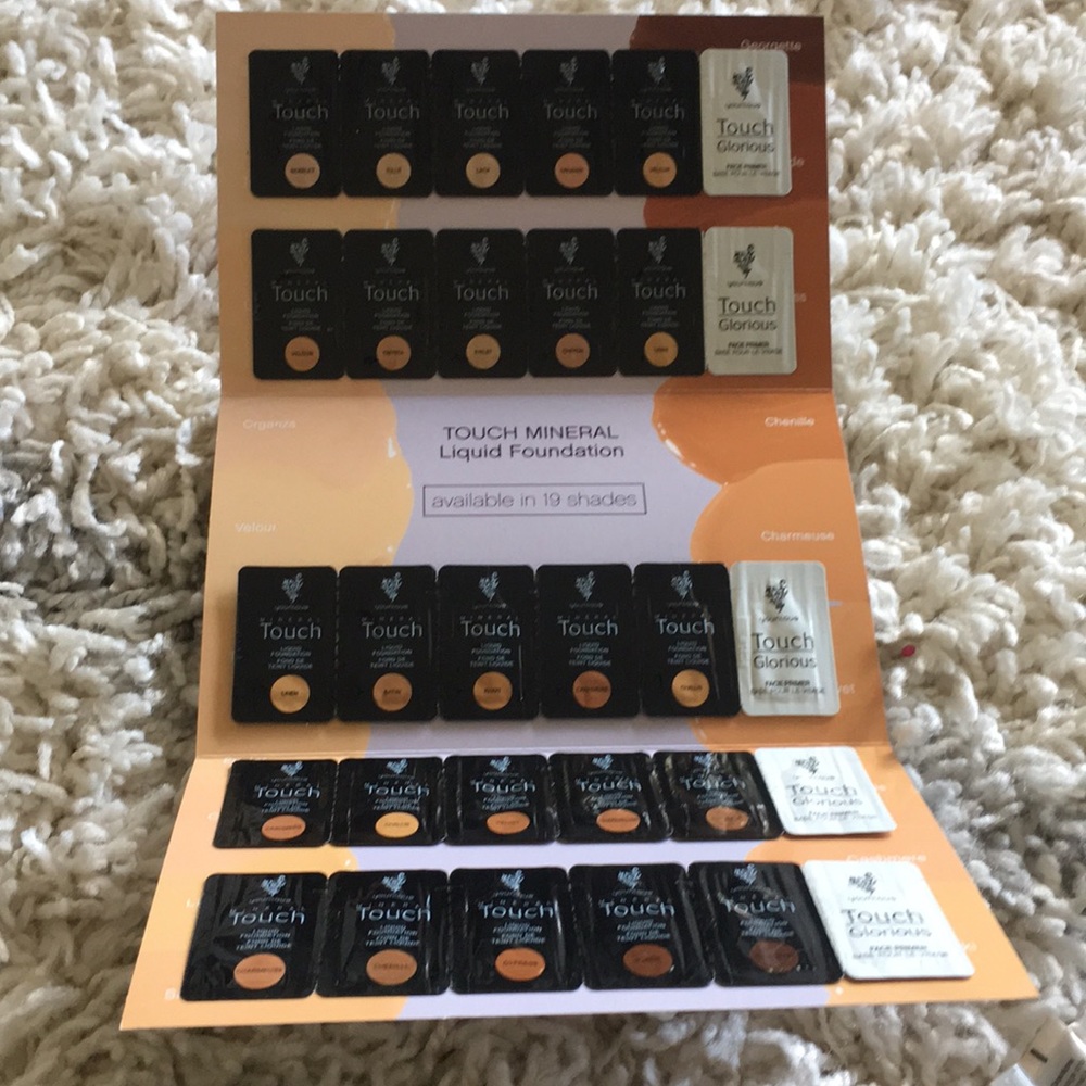 Younique Sample Lot
